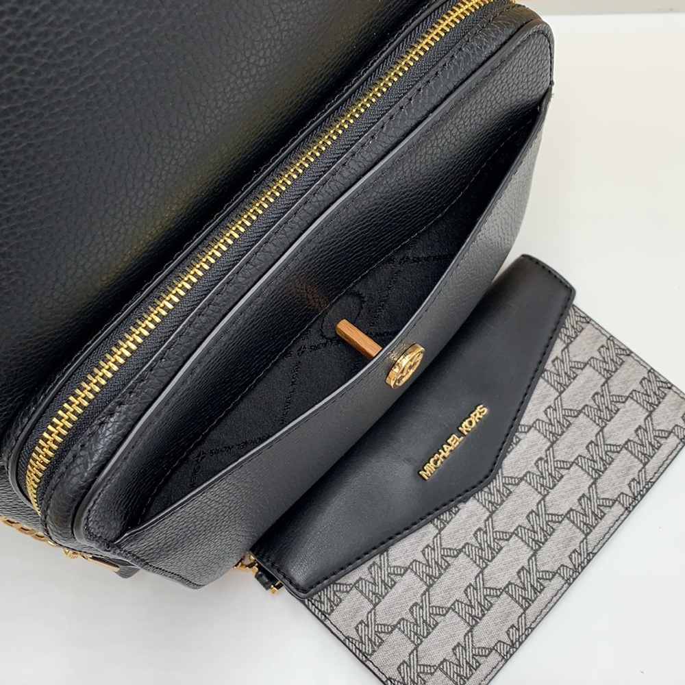 MICHAEL KORS BLACK COLOR 
Maisie Medium Pebbled Leather 2-in-1 Backpack - Picture 8 of 16